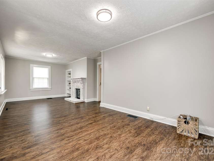 903 Rhode Island Avenue, Kannapolis, NC 28083.  MLS# CAR4275066, YatesRealty ID 22959. 