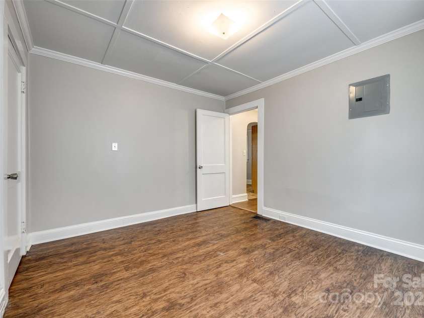 903 Rhode Island Avenue, Kannapolis, NC 28083.  MLS# CAR4275066, YatesRealty ID 22959. 