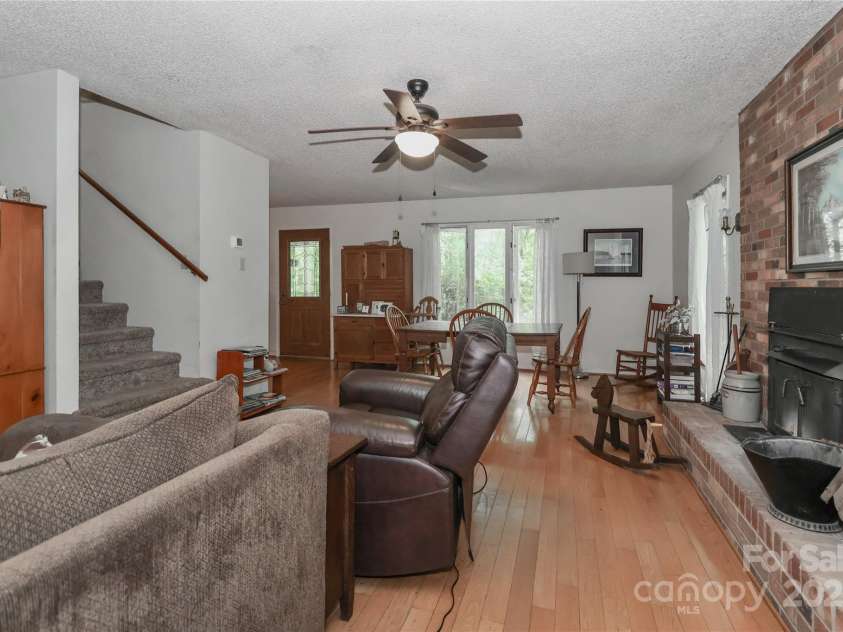 173 Rocky River Road, Mooresville, NC 28115.  MLS# CAR4259535, YatesRealty ID 2296. 