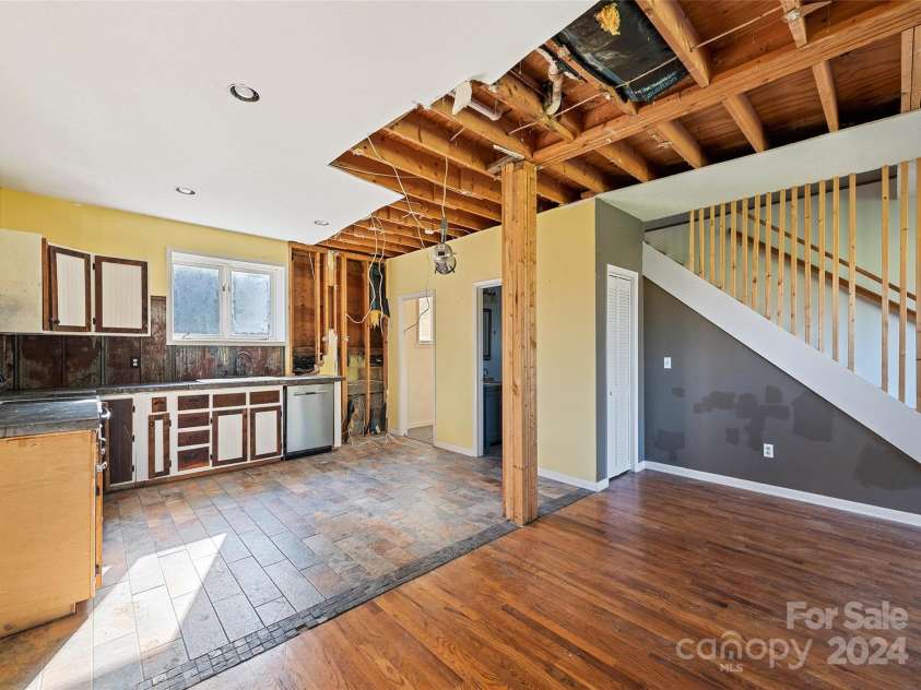 31 Lowe Drive, Waynesville, NC 28786.  MLS# CAR4203338, YatesRealty ID 2296. Kitchen & Dining- Main Floor - Reno