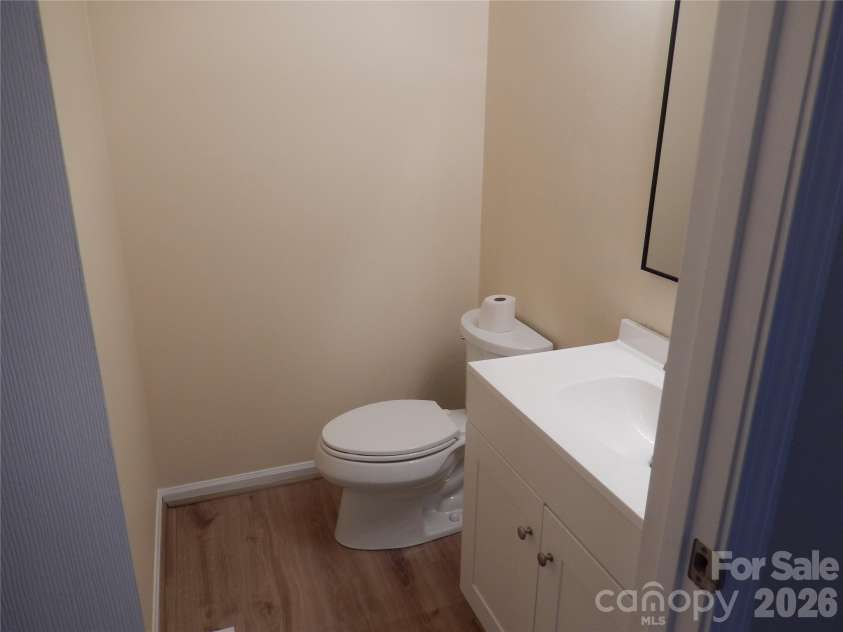 547 Brent Road, Raleigh, NC 27606.  MLS# CAR4350457, YatesRealty ID 2296. 1/2 bath