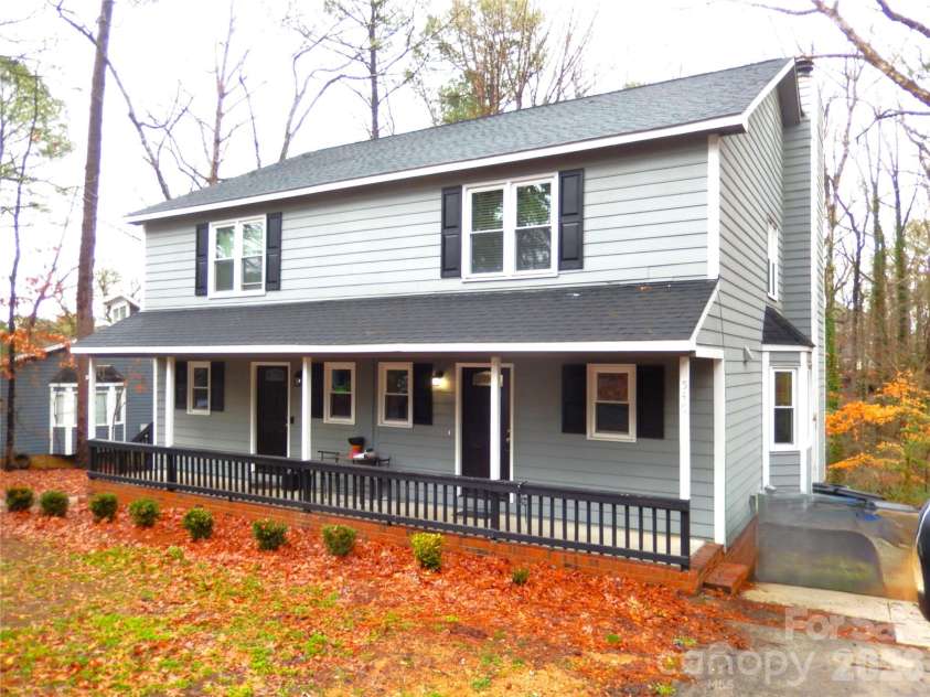 547 Brent Road, Raleigh, NC 27606.  MLS# CAR4350457, YatesRealty ID 2296. Front view