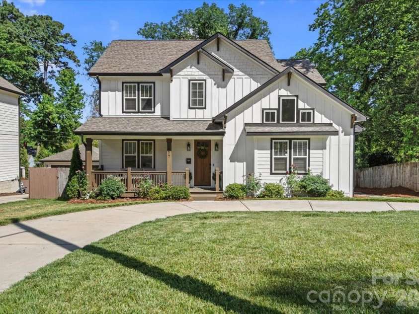 1517 Princess Place, Charlotte, NC 28208.  MLS# CAR4377408, YatesRealty ID 22960. 