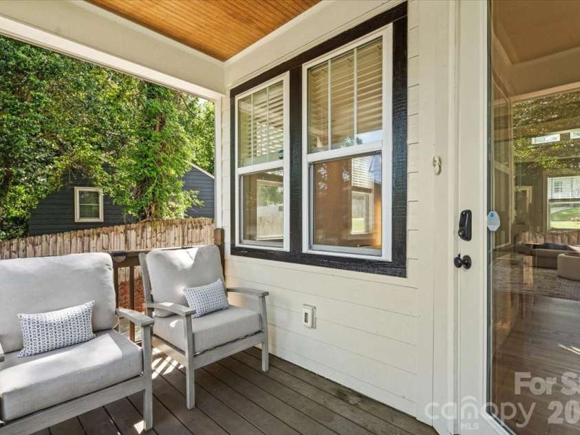 1517 Princess Place, Charlotte, NC 28208.  MLS# CAR4377408, YatesRealty ID 22960. 