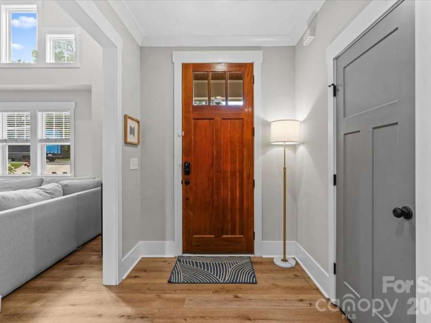 1517 Princess Place, Charlotte, NC 28208.  MLS# CAR4377408, YatesRealty ID 22960. 