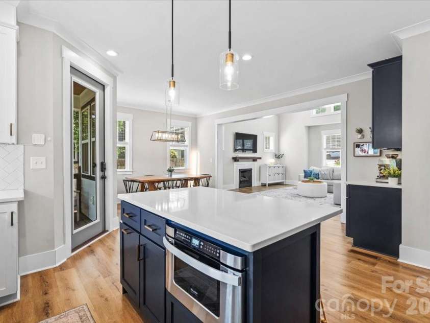 1517 Princess Place, Charlotte, NC 28208.  MLS# CAR4377408, YatesRealty ID 22960. 