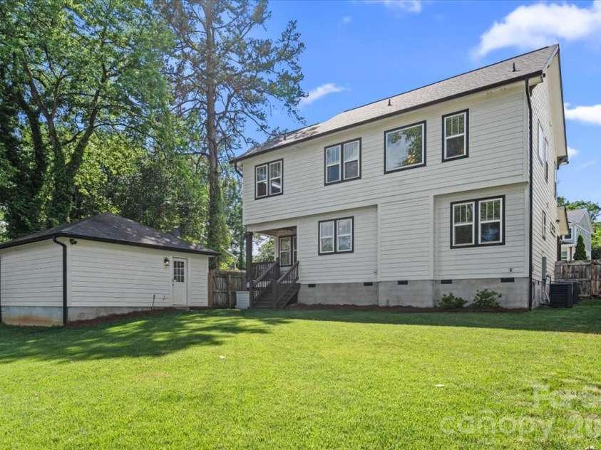 1517 Princess Place, Charlotte, NC 28208.  MLS# CAR4377408, YatesRealty ID 22960. 