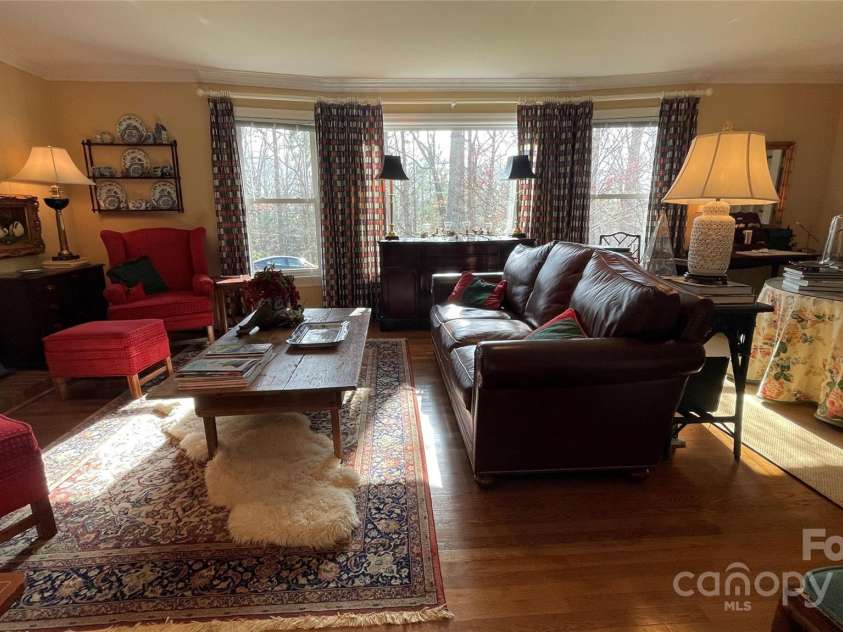 700 Valleyview Drive, Albemarle, NC 28001.  MLS# CAR4258028, YatesRealty ID 22960. 