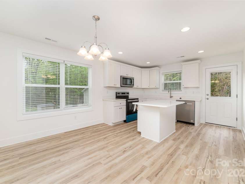 213 Rosemont Avenue, Kannapolis, NC 28081.  MLS# CAR4247938, YatesRealty ID 22961. 