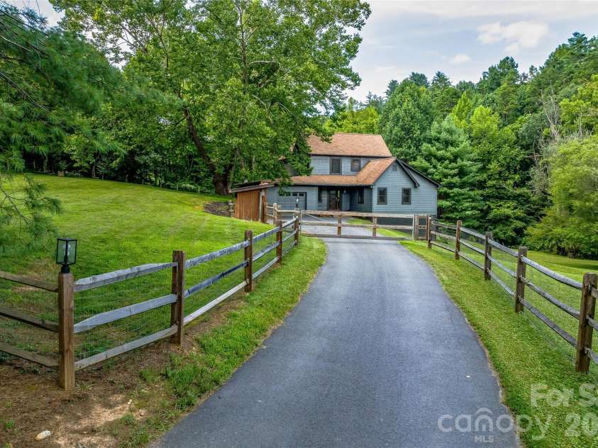 48 Merrell Road, Leicester, NC 28748.  MLS# CAR4377319, YatesRealty ID 22961. 