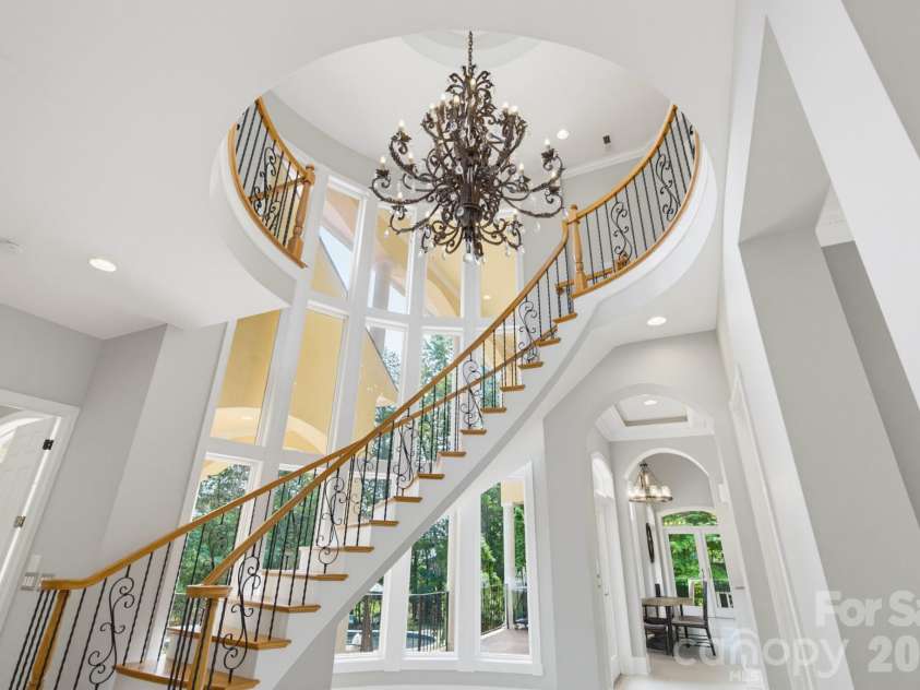 149 Vista Bluff Lane, Mooresville, NC 28117.  MLS# CAR4417255, YatesRealty ID 22962. 