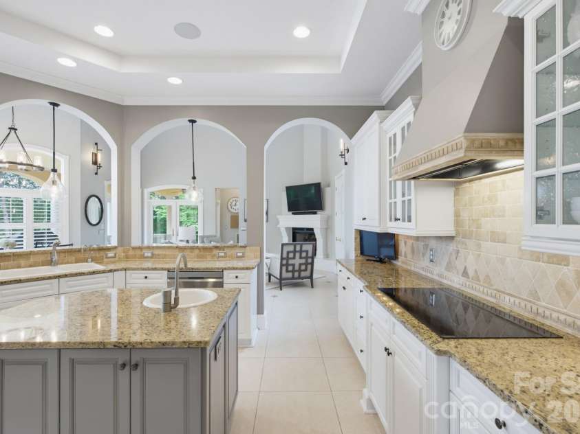 149 Vista Bluff Lane, Mooresville, NC 28117.  MLS# CAR4417255, YatesRealty ID 22962. 