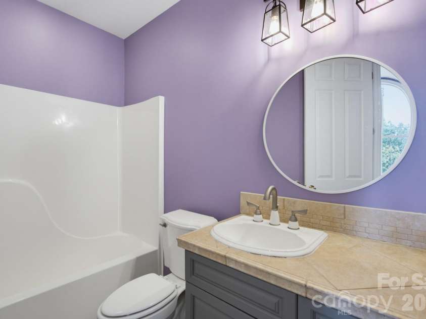 149 Vista Bluff Lane, Mooresville, NC 28117.  MLS# CAR4417255, YatesRealty ID 22962. 