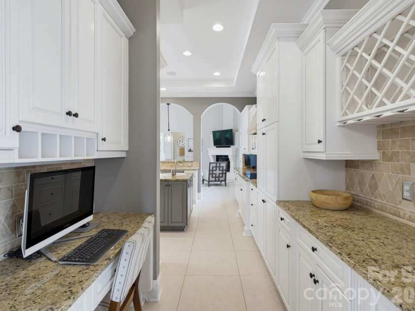149 Vista Bluff Lane, Mooresville, NC 28117.  MLS# CAR4417255, YatesRealty ID 22962. 