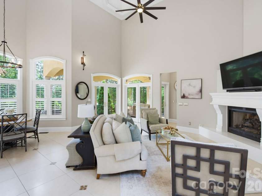 149 Vista Bluff Lane, Mooresville, NC 28117.  MLS# CAR4417255, YatesRealty ID 22962. 
