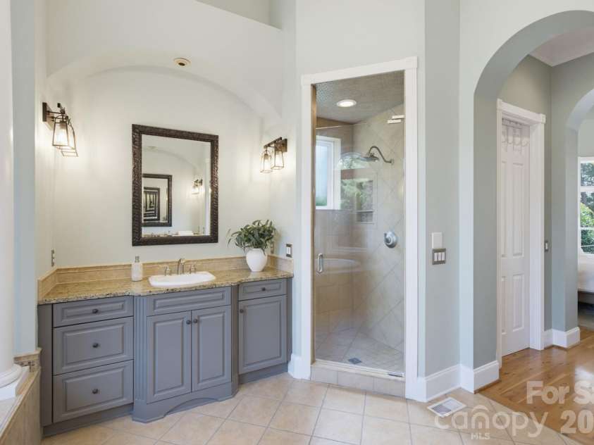 149 Vista Bluff Lane, Mooresville, NC 28117.  MLS# CAR4417255, YatesRealty ID 22962. 