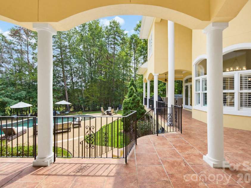 149 Vista Bluff Lane, Mooresville, NC 28117.  MLS# CAR4417255, YatesRealty ID 22962. 
