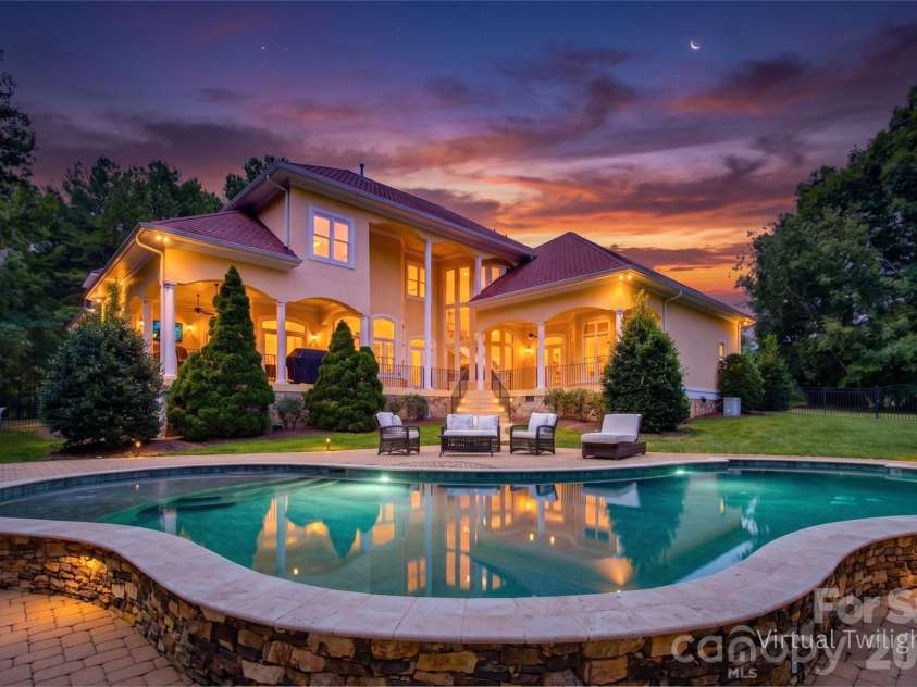149 Vista Bluff Lane, Mooresville, NC 28117.  MLS# CAR4417255, YatesRealty ID 22962. 