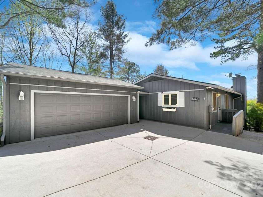 259 Dvdegi Court, Brevard, NC 28712.  MLS# CAR4248889, YatesRealty ID 22965. 