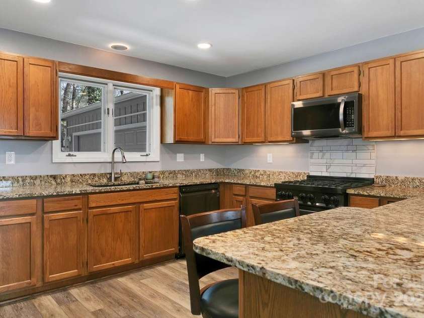 259 Dvdegi Court, Brevard, NC 28712.  MLS# CAR4248889, YatesRealty ID 22965. New appliances includes a gas stove