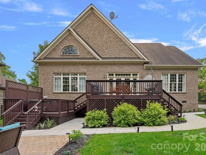 337 Bent Tree Drive, Stanley, NC 28164.  MLS# CAR4377289, YatesRealty ID 22965. 