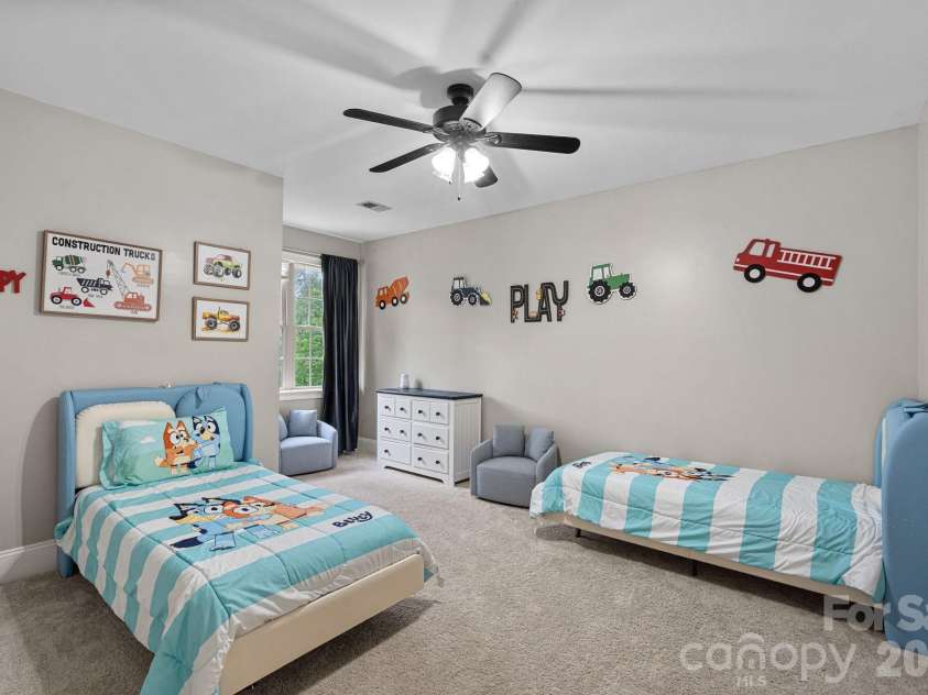 337 Bent Tree Drive, Stanley, NC 28164.  MLS# CAR4377289, YatesRealty ID 22965. Another additional bedroom upstairs. 