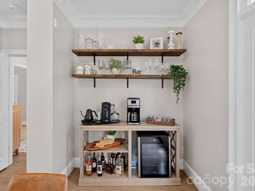 337 Bent Tree Drive, Stanley, NC 28164.  MLS# CAR4377289, YatesRealty ID 22965. The perfect nook for a Coffee/Tea/Beverage Bar. 