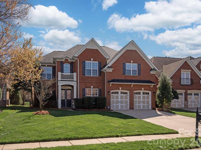 4936 Hawk Shadow Lane, Charlotte, NC 28277.  MLS# CAR4372746, YatesRealty ID 22967. 