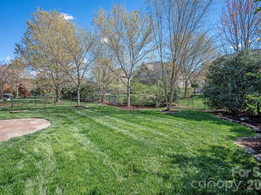 4936 Hawk Shadow Lane, Charlotte, NC 28277.  MLS# CAR4372746, YatesRealty ID 22967. 