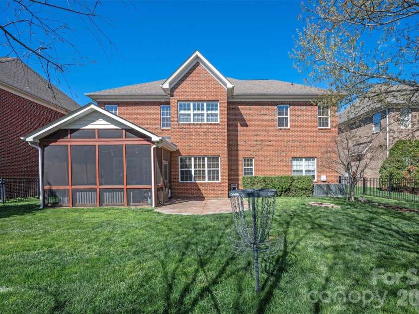 4936 Hawk Shadow Lane, Charlotte, NC 28277.  MLS# CAR4372746, YatesRealty ID 22967. 