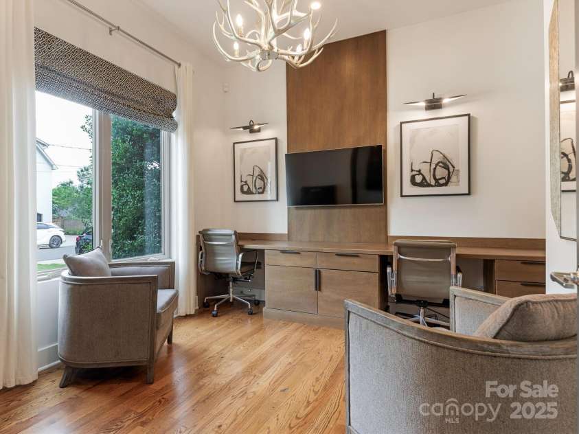 628 Cherry Street, Charlotte, NC 28204.  MLS# CAR4275125, YatesRealty ID 22967. Office