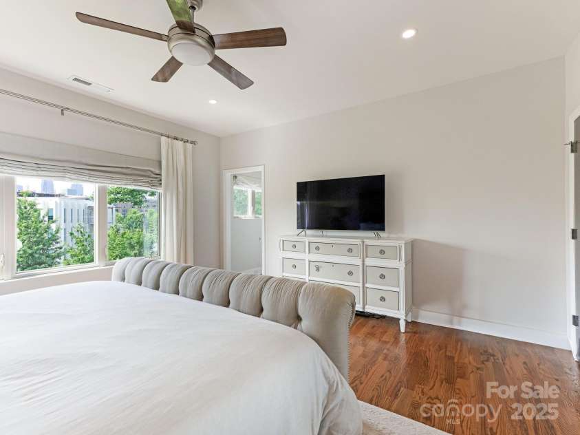 628 Cherry Street, Charlotte, NC 28204.  MLS# CAR4275125, YatesRealty ID 22967. Primary Bedroom