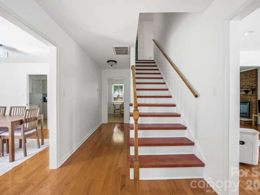 8729 Totteridge Drive, Charlotte, NC 28277.  MLS# CAR4380415, YatesRealty ID 22968. 