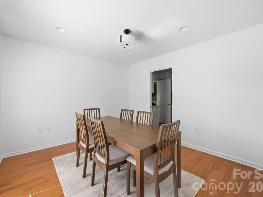 8729 Totteridge Drive, Charlotte, NC 28277.  MLS# CAR4380415, YatesRealty ID 22968. 