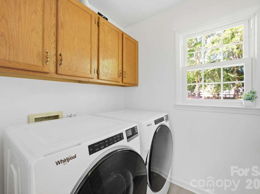 8729 Totteridge Drive, Charlotte, NC 28277.  MLS# CAR4380415, YatesRealty ID 22968. 