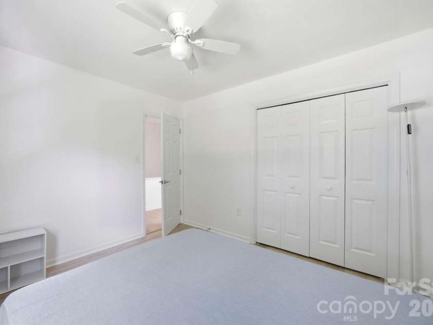 8729 Totteridge Drive, Charlotte, NC 28277.  MLS# CAR4380415, YatesRealty ID 22968. 