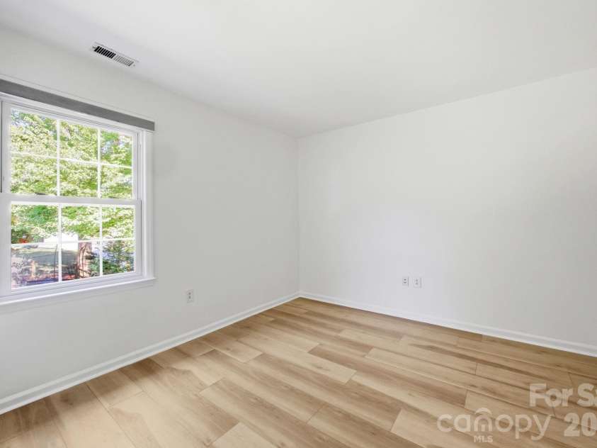 8729 Totteridge Drive, Charlotte, NC 28277.  MLS# CAR4380415, YatesRealty ID 22968. 