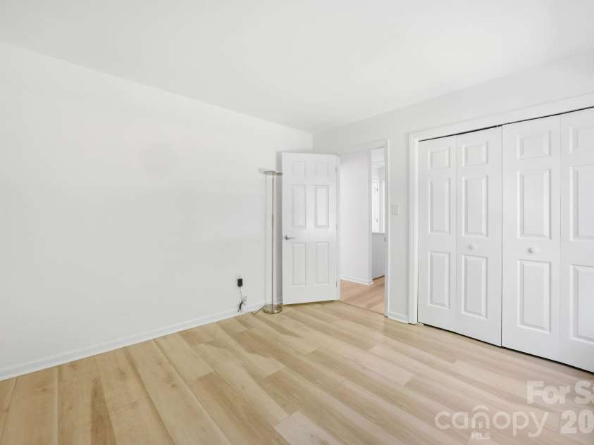 8729 Totteridge Drive, Charlotte, NC 28277.  MLS# CAR4380415, YatesRealty ID 22968. 