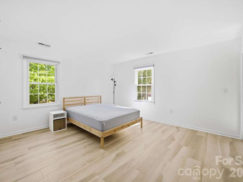 8729 Totteridge Drive, Charlotte, NC 28277.  MLS# CAR4380415, YatesRealty ID 22968. 
