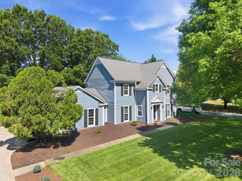 8729 Totteridge Drive, Charlotte, NC 28277.  MLS# CAR4380415, YatesRealty ID 22968. 