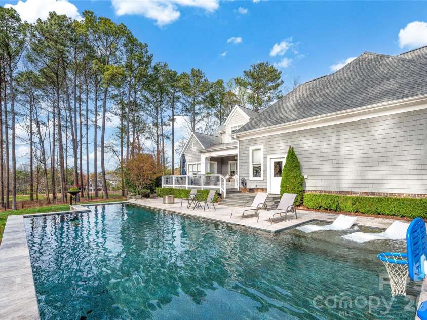 141 Stonewall Beach Lane, Mooresville, NC 28117.  MLS# CAR4356784, YatesRealty ID 22969. 