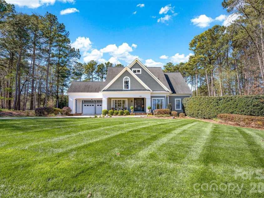 141 Stonewall Beach Lane, Mooresville, NC 28117.  MLS# CAR4356784, YatesRealty ID 22969. 