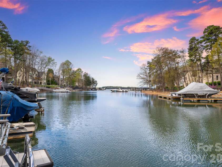 141 Stonewall Beach Lane, Mooresville, NC 28117.  MLS# CAR4356784, YatesRealty ID 22969. 