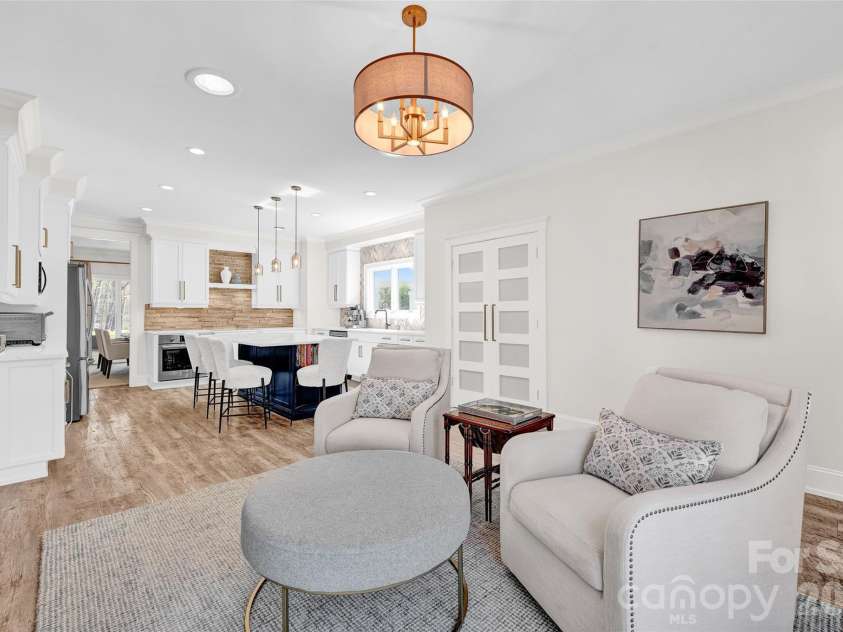 141 Stonewall Beach Lane, Mooresville, NC 28117.  MLS# CAR4356784, YatesRealty ID 22969. Kitchen