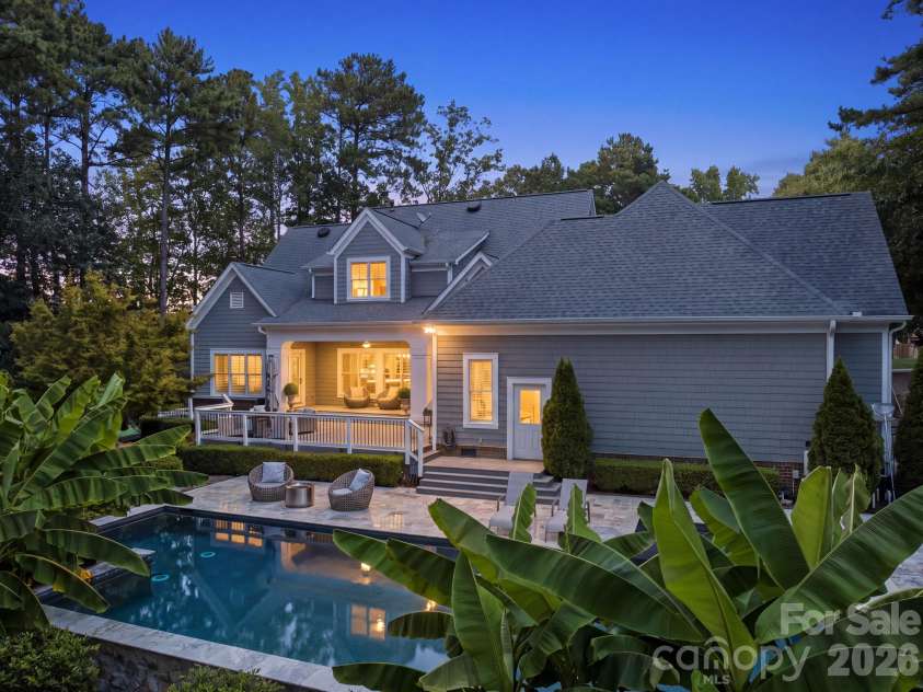 141 Stonewall Beach Lane, Mooresville, NC 28117.  MLS# CAR4419196, YatesRealty ID 22969. 