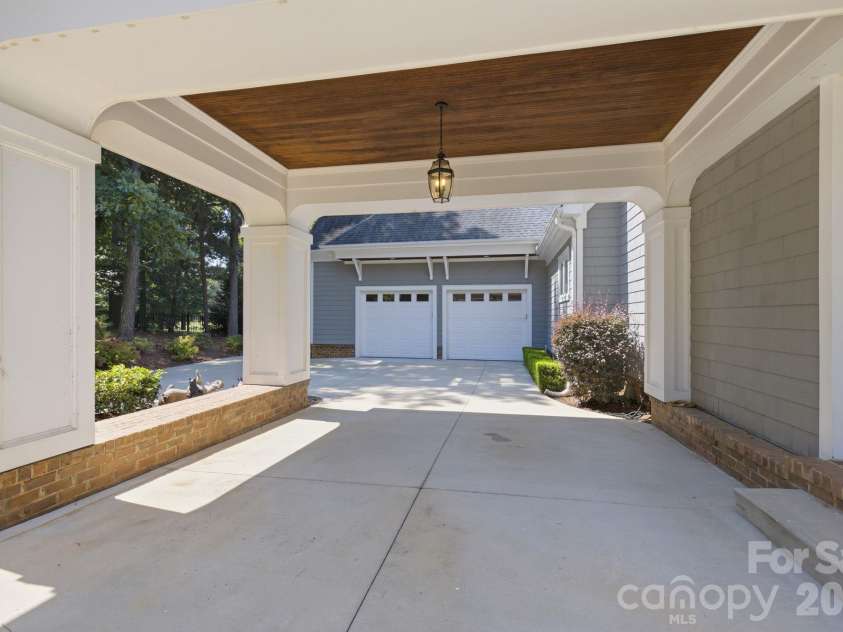 141 Stonewall Beach Lane, Mooresville, NC 28117.  MLS# CAR4419196, YatesRealty ID 22969. 