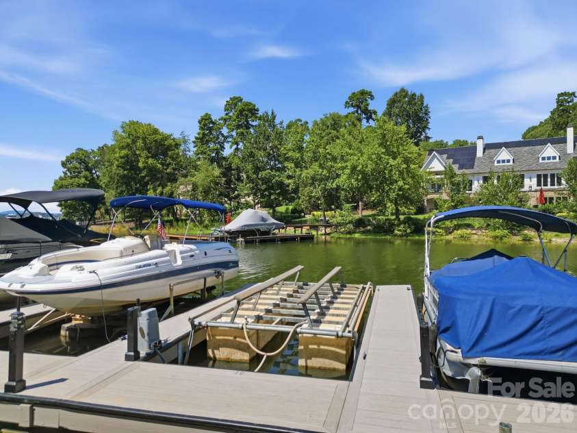 141 Stonewall Beach Lane, Mooresville, NC 28117.  MLS# CAR4419196, YatesRealty ID 22969. 