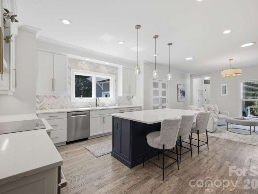 141 Stonewall Beach Lane, Mooresville, NC 28117.  MLS# CAR4419196, YatesRealty ID 22969. 
