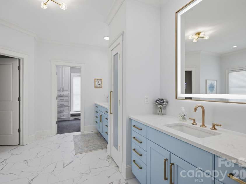 141 Stonewall Beach Lane, Mooresville, NC 28117.  MLS# CAR4419196, YatesRealty ID 22969. 