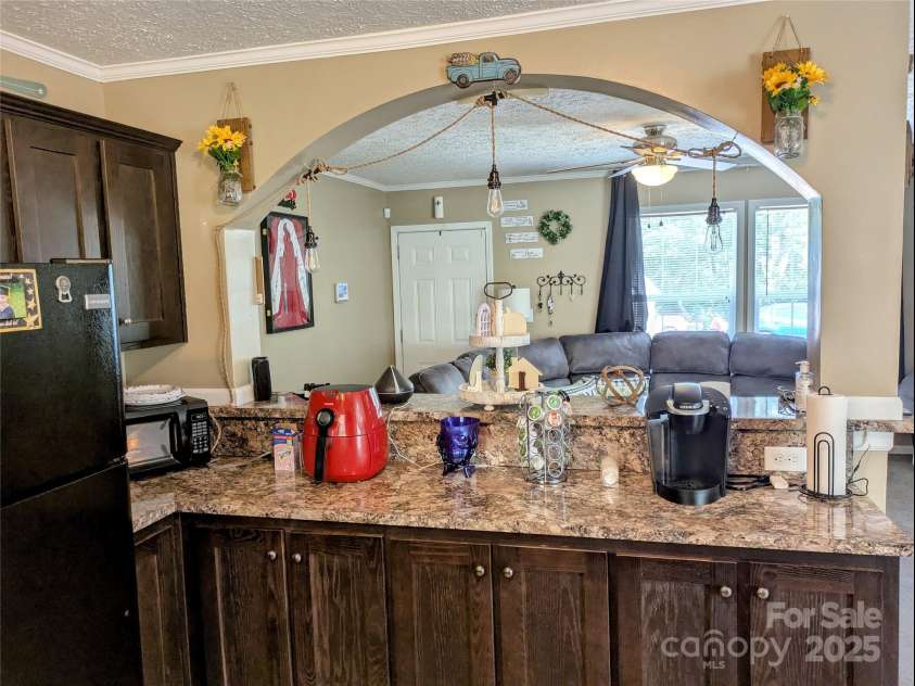 201 Smoky Mountain Drive, Marion, NC 28752.  MLS# CAR4267267, YatesRealty ID 22969. 